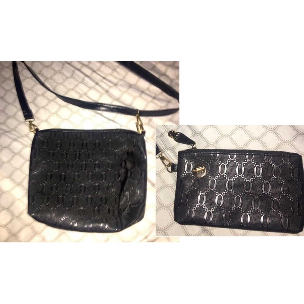 Very nice gold & black  Shoulderbag  and Wristlet set